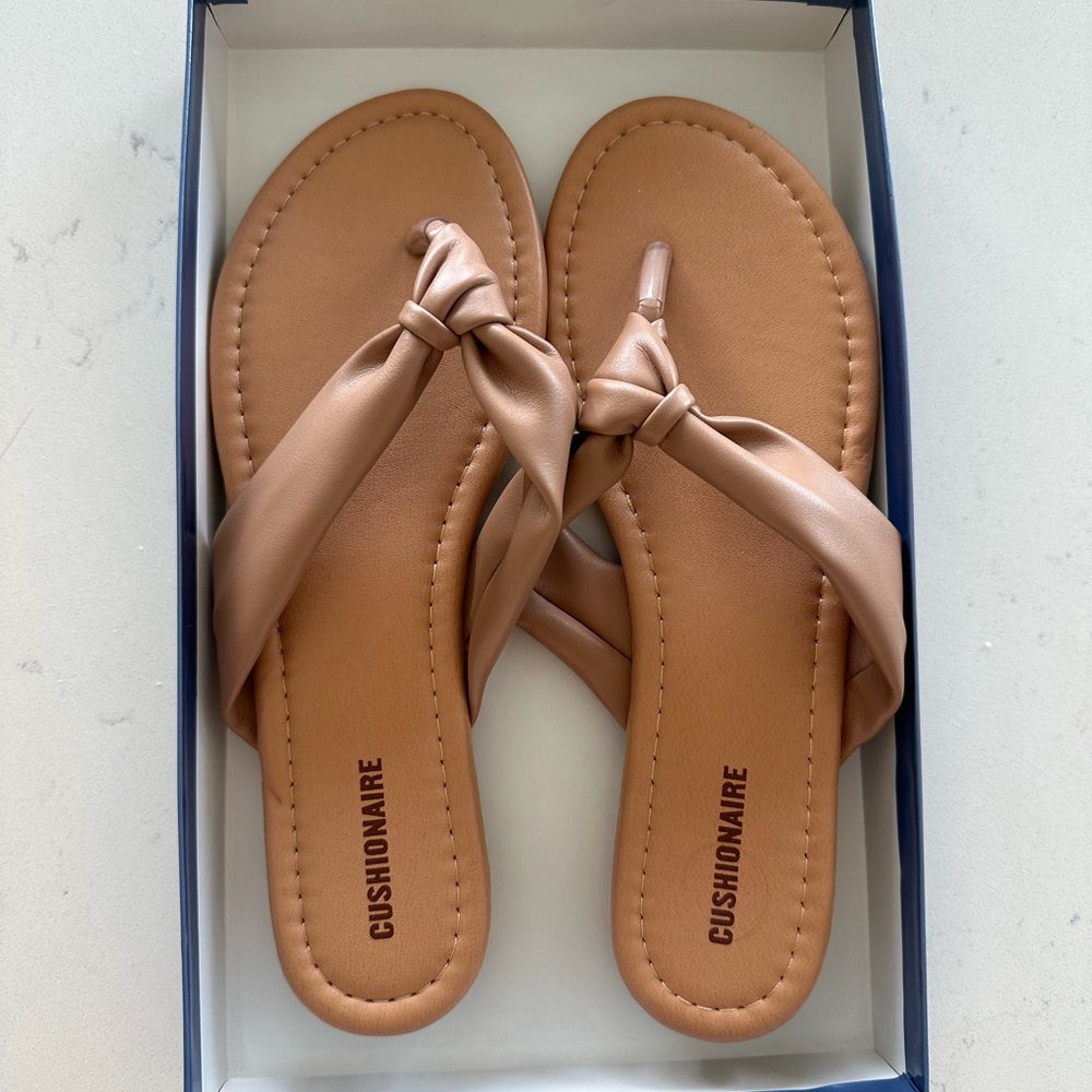 New Cushionaire women’s leather sandals